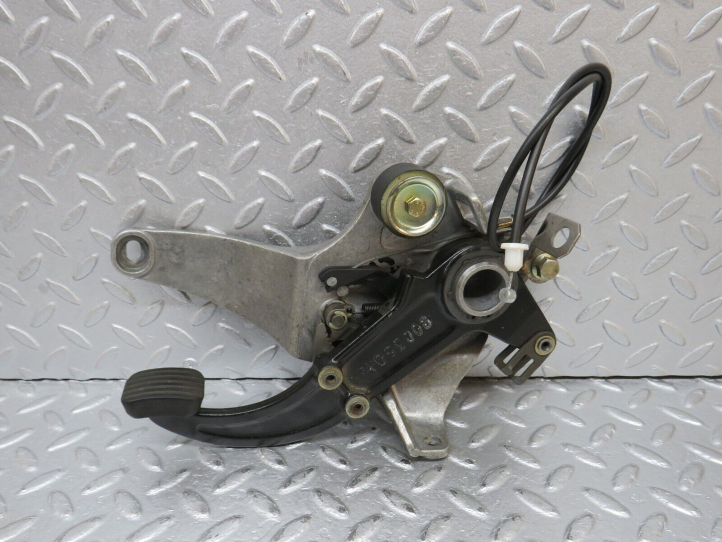 39507 Mercedes-Benz R129 320SL Coupe Parking Brake Pedal 1294270101 1294270336 1244270382