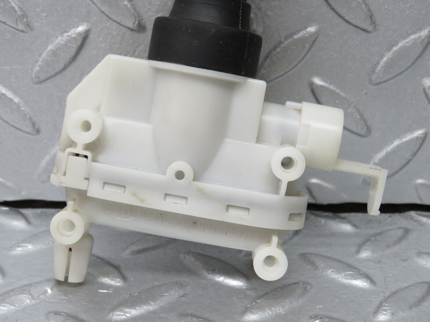 38350 Mercedes-Benz R129 280SL Coupe Door Lock Vacuum Actuator