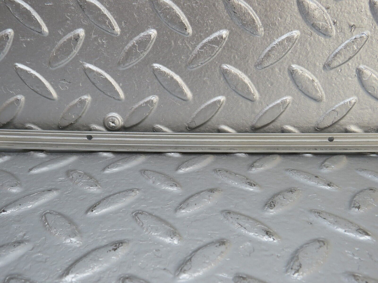 33805 Mercedes-Benz W201 190E 2.0L Sunroof Chrome Trim