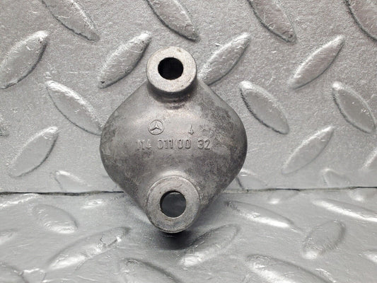46701 Mercedes-Benz C123 280CE Coupe Engine Fuel Pump Cover 1140110032