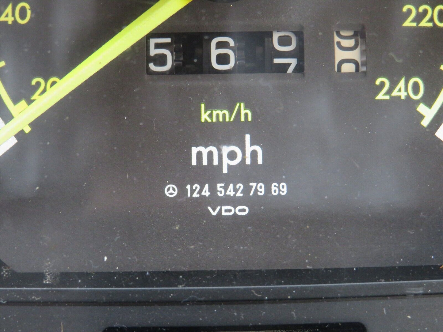 34162 Mercedes-Benz W124 260E Instrument Cluster 1245427969