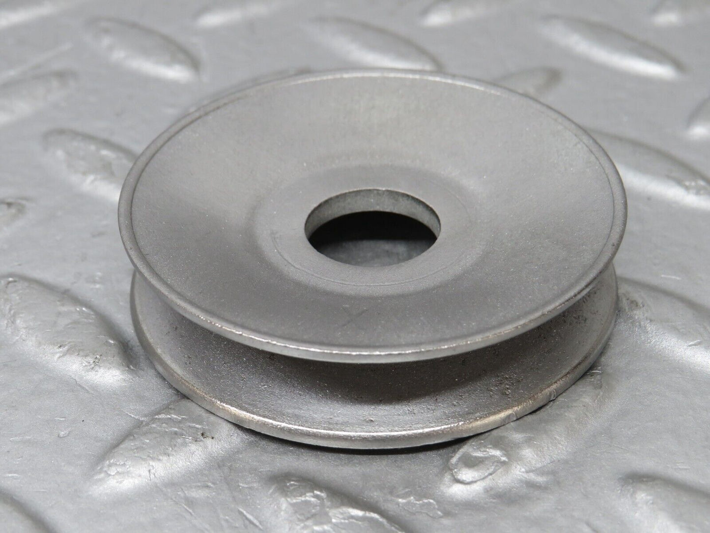 35937 Mercedes-Benz W108 Handbrake Cable Pulley