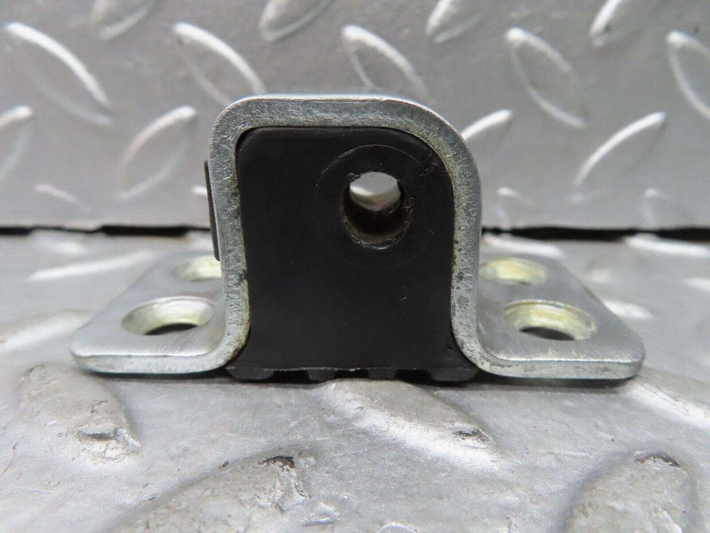 21140 Mercedes-Benz W123 230E Door Lock Latch Right Side