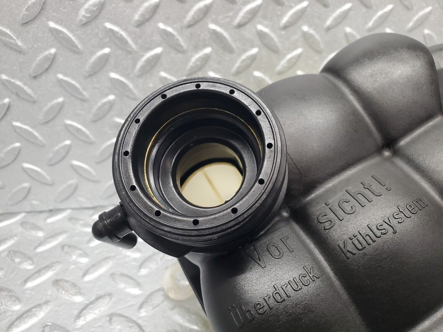 46741 Mercedes-Benz R129 320SL Coupe Coolant Reservoir Tank 1295000849 2105010315