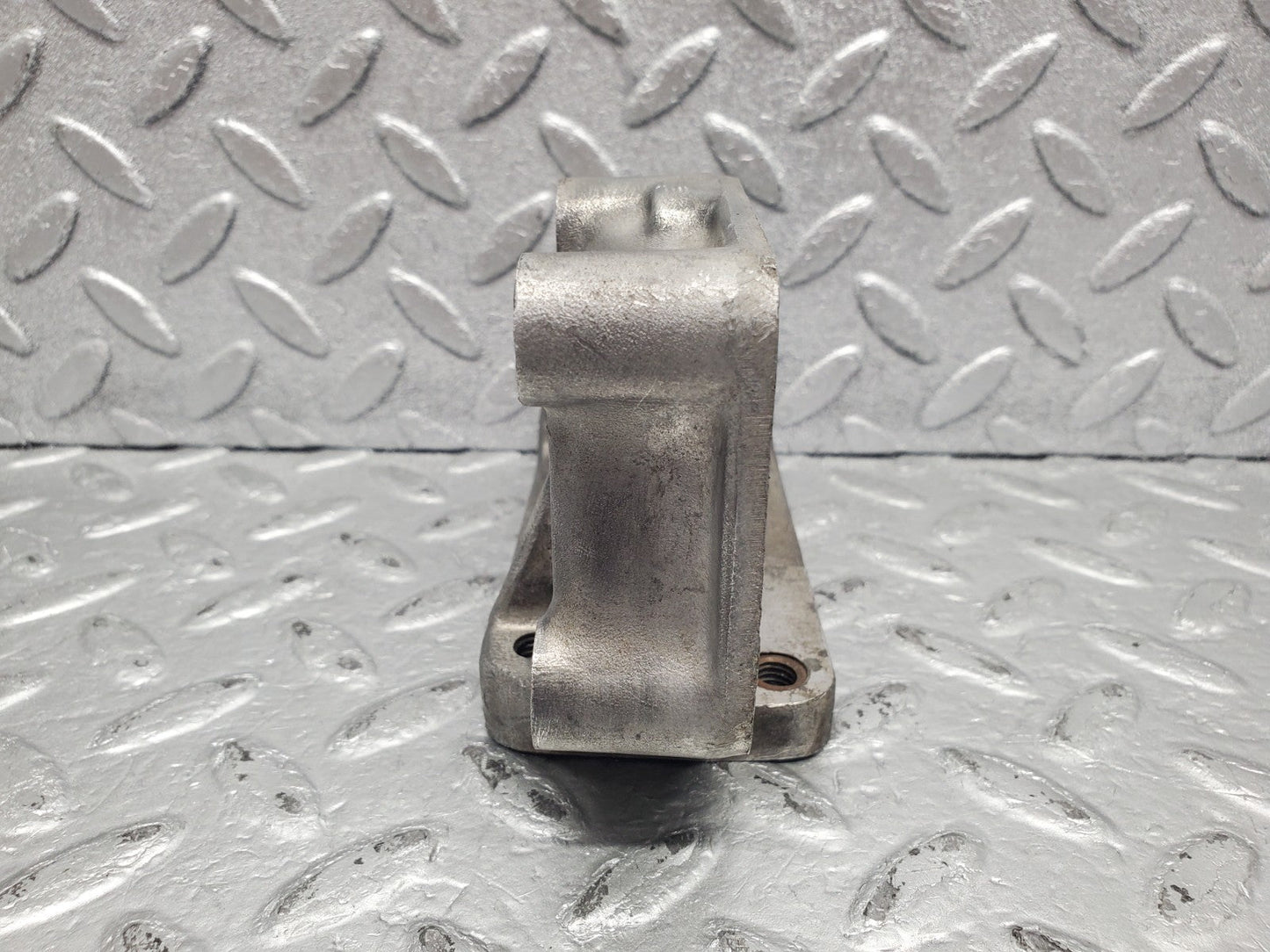 W112 air compressor support bracket used OEM
