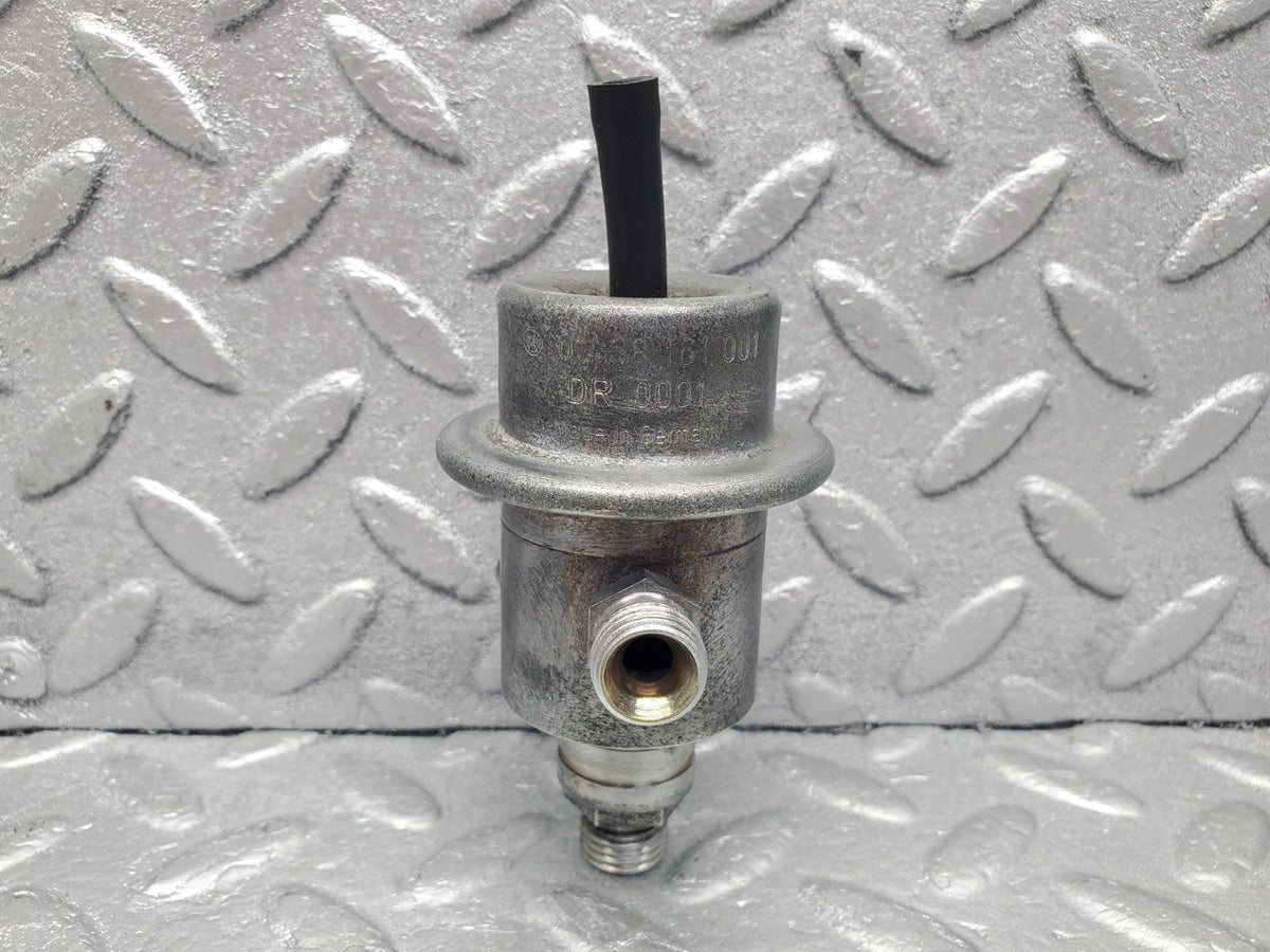 W201 Baby Benz fuel pressure regulator used OEM