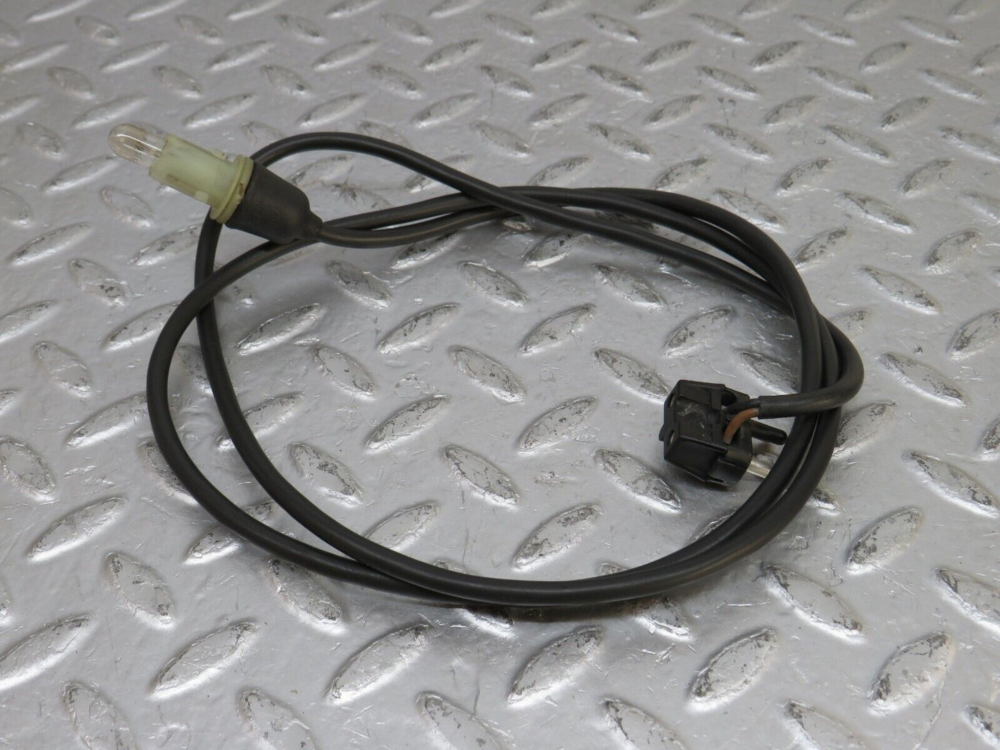 33507 Mercedes-Benz W202 C180 Front Wing Indicator Cable Wire