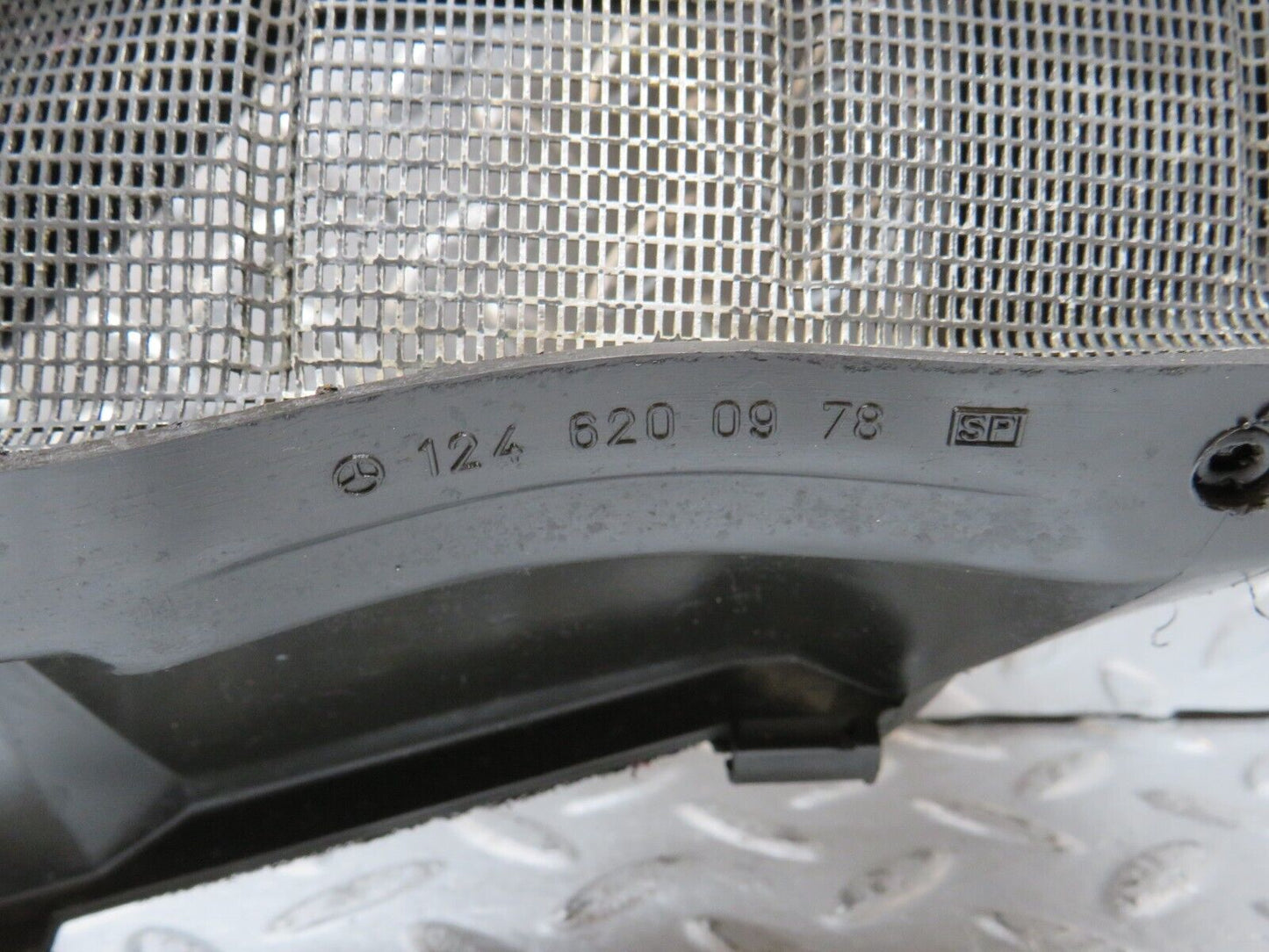 29613 Mercedes-Benz W124 230E Water Drain 1246202667 1246200978 1246200778