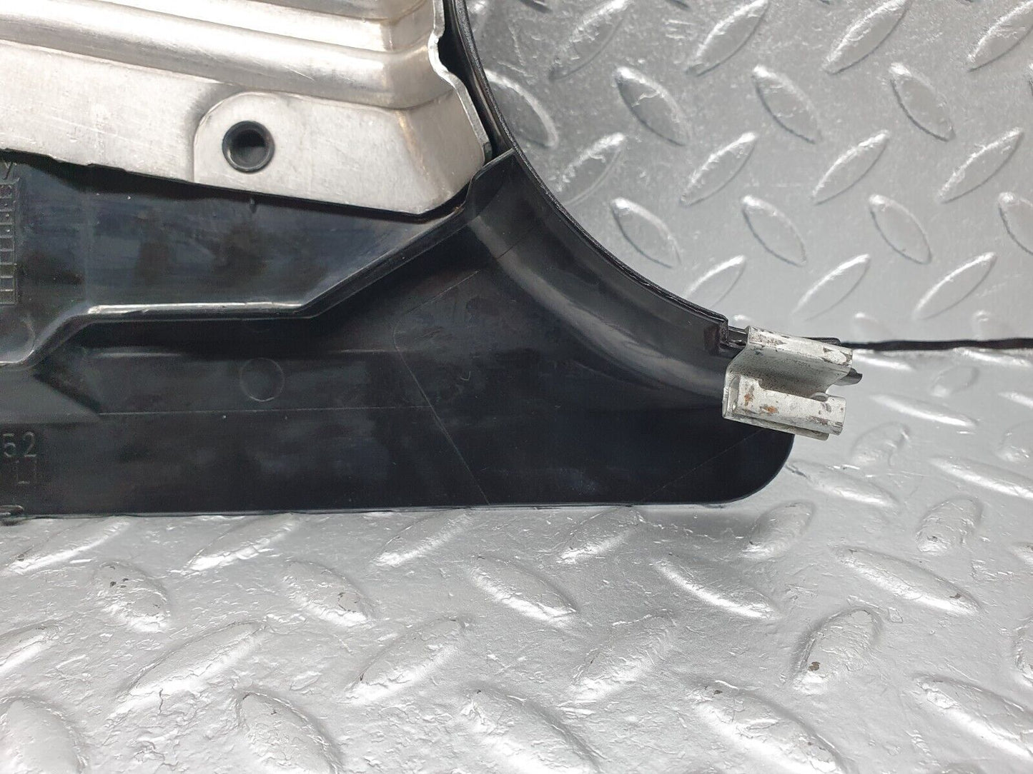 41780 Mercedes-Benz W202 C200 B Pillar Bottom Cover Left 2026902330