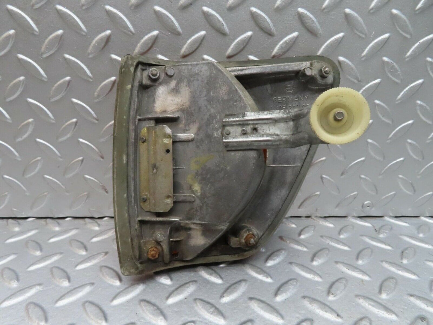 14413 Mercedes-Benz W116 350SE Front Indicator Light Right Side 1305233002