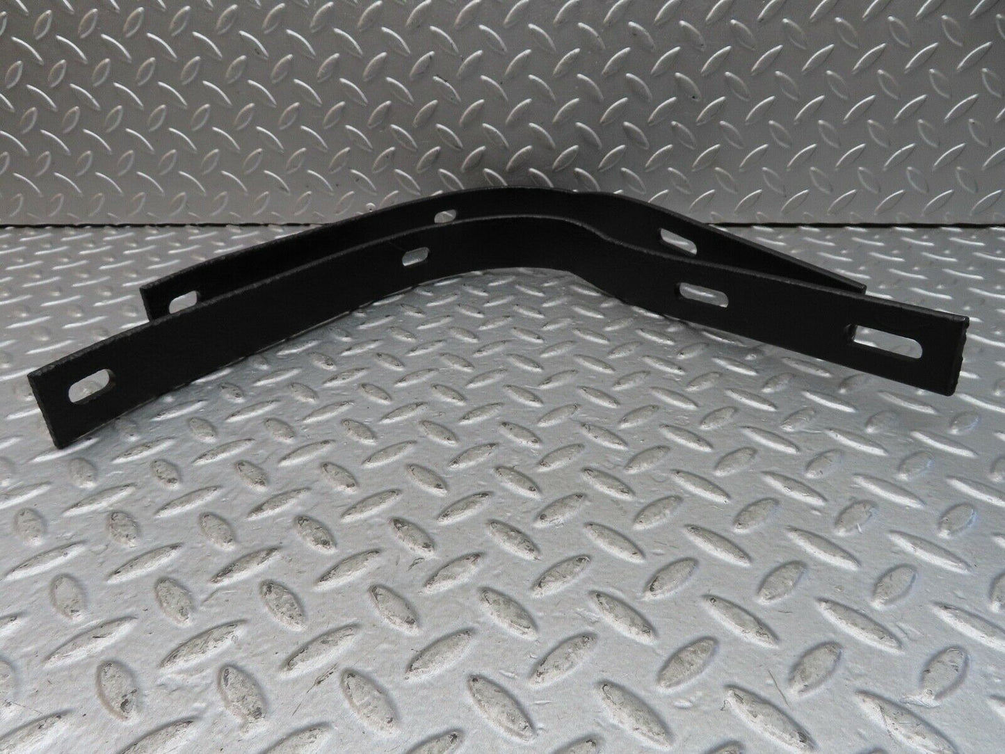 18771 Mercedes-Benz W120 W121 Ponton Front Bumper Bracket Holder