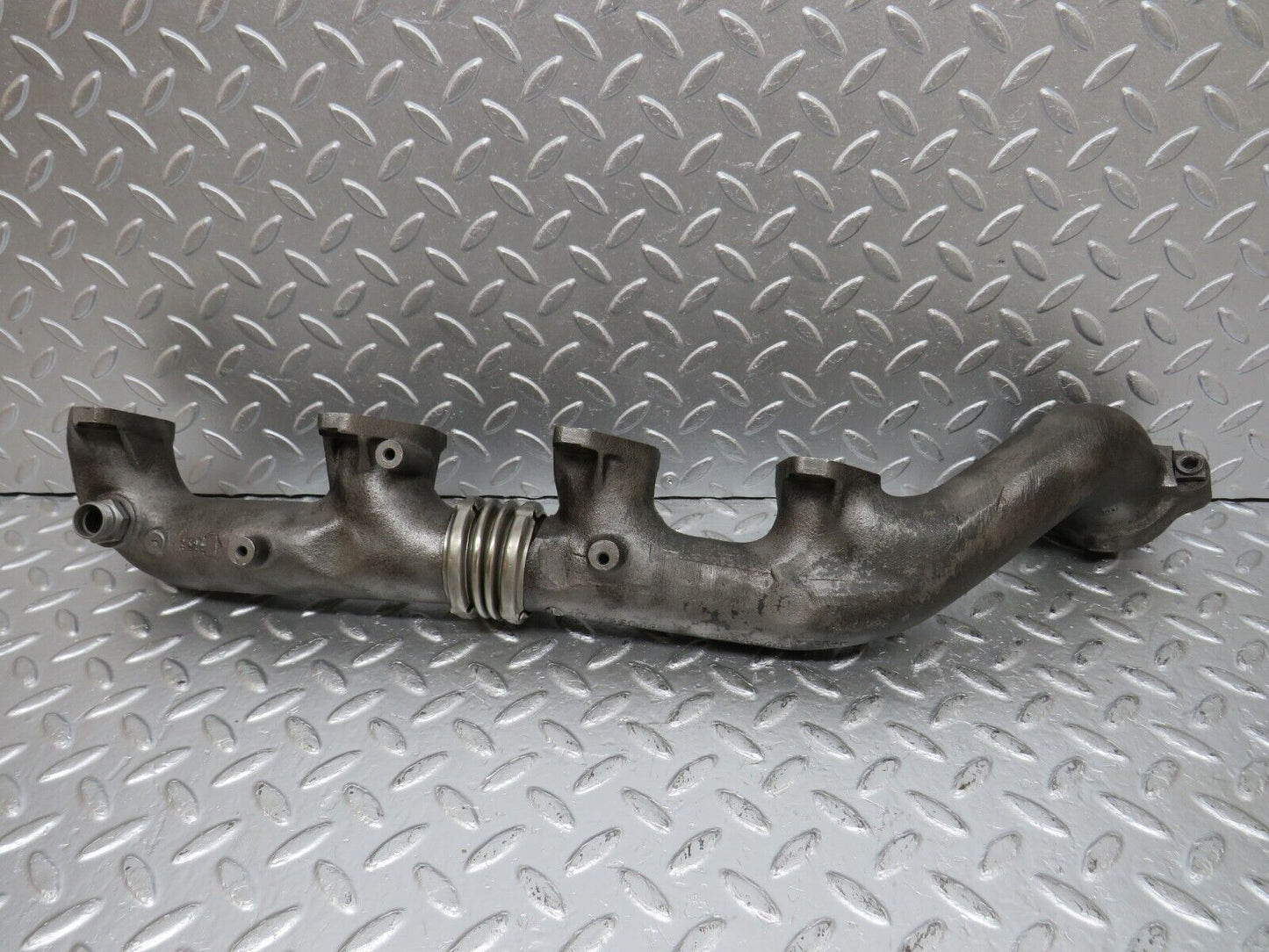 33113 Mercedes-Benz W126 420 V8 Exhaust Manifold Left 1171422602 1171423102