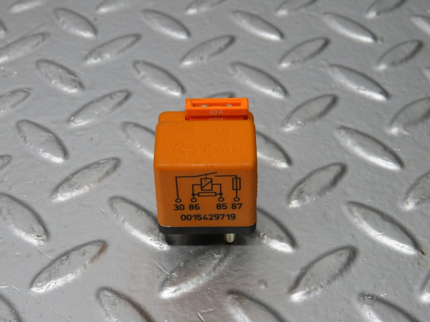 31248 Mercedes-Benz S124 220TE Wagon Overload Relay 0015429719