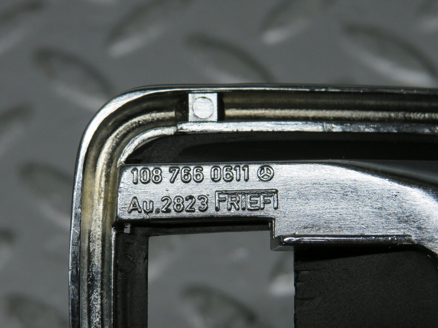 0550 Mercedes-Benz W123 230E Chrome Frame For Door Opener Right 1087660611