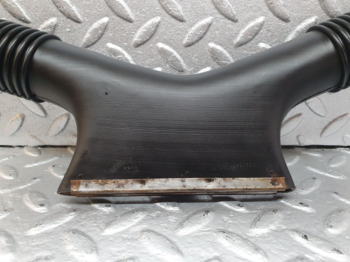 43178 Mercedes-Benz W108 280SE Heater Centre Air Duct Vent