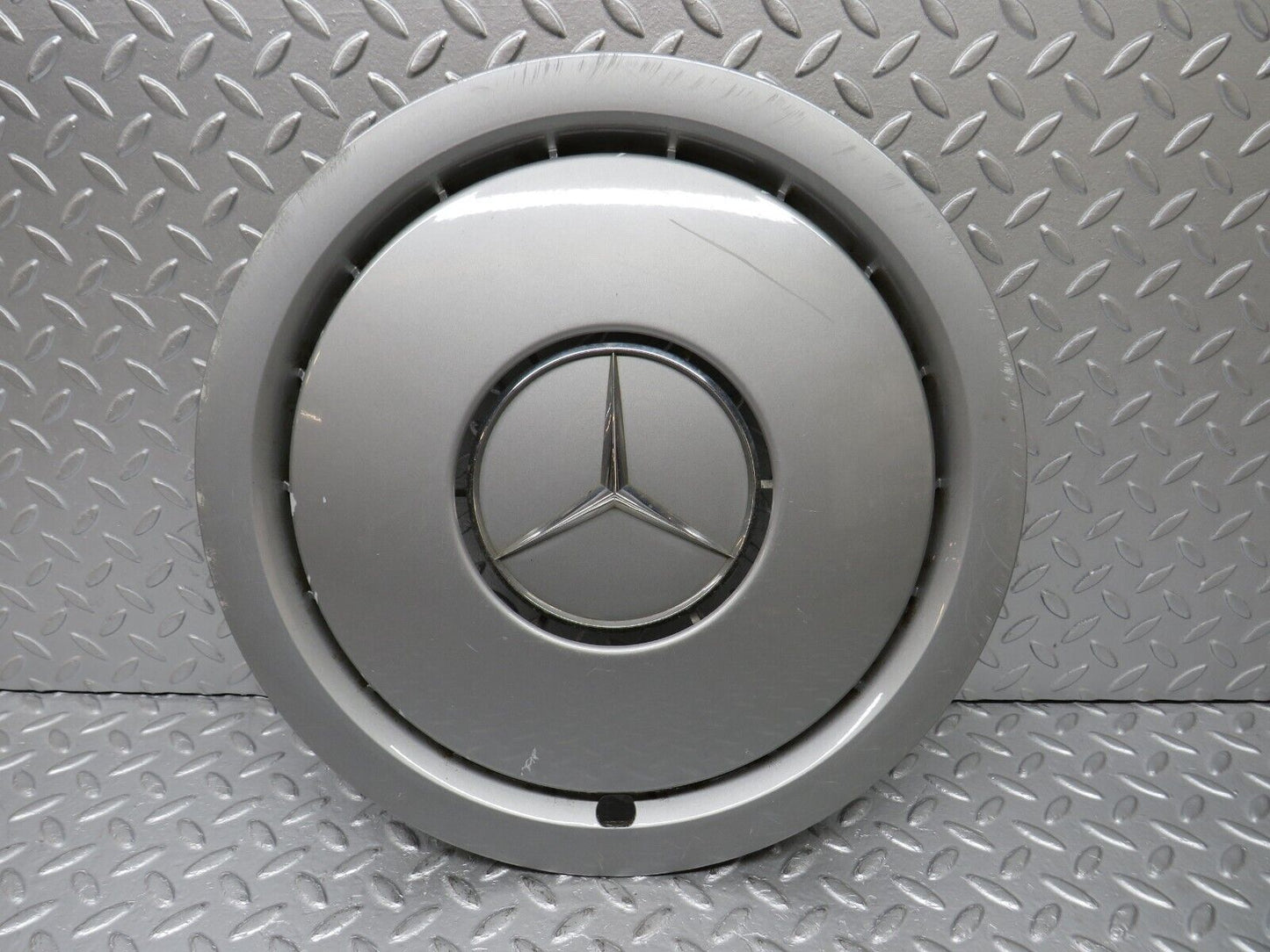 39022 Mercedes-Benz W201 190E Wheel Trim Hub Cap 14" 2014010324