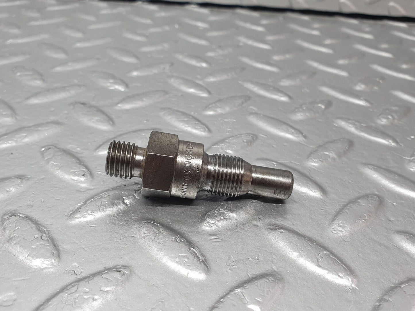 43369 Mercedes-Benz W108 280SE Fuel Injector Bosch DC8C45R2