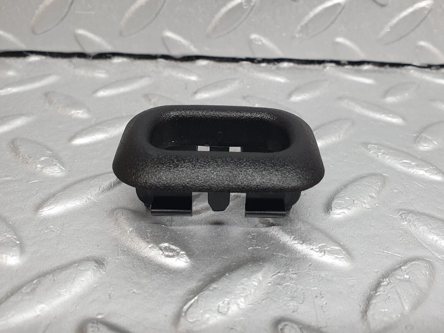 42045 Mercedes-Benz W202 C200 Window Switch Control Button Frame Housing 2028210159