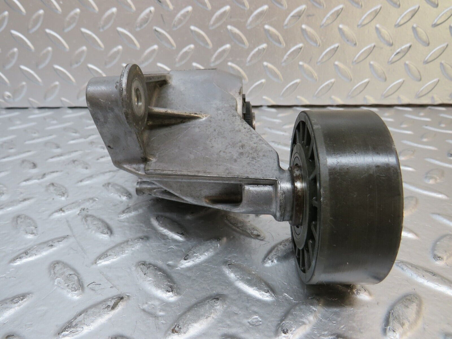 25937 Mercedes-Benz W124 280E Belt Tensioner 1032021140