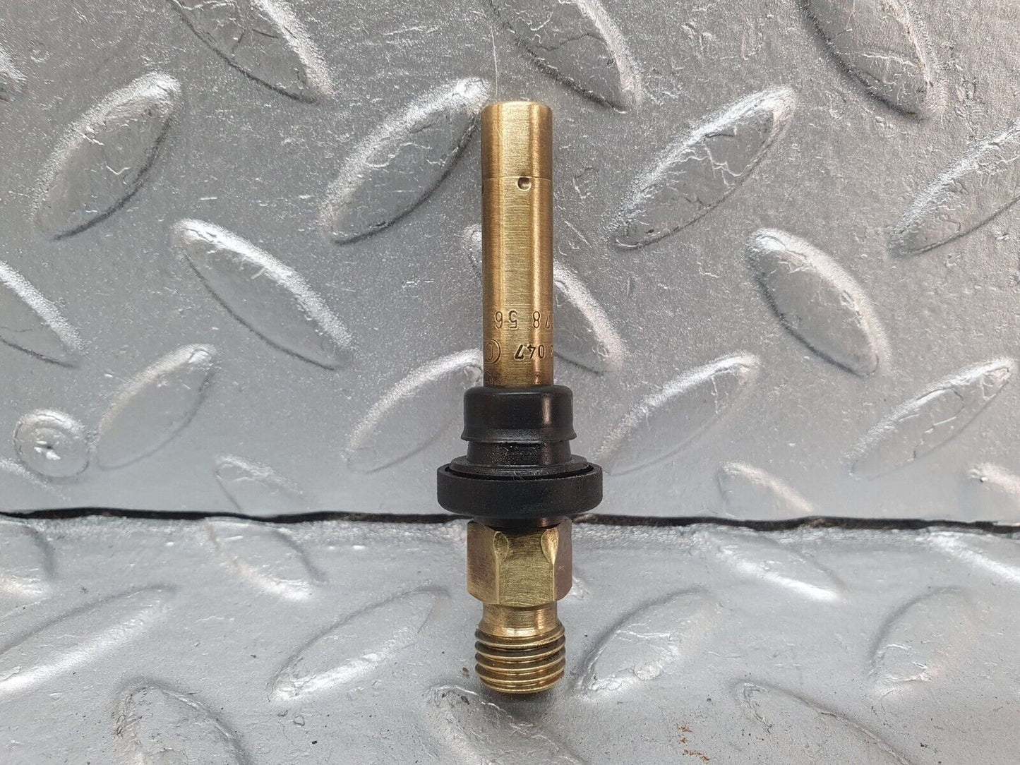 41032 Mercedes-Benz W126 300SE Fuel Injector Bosch 0000785623 0437502047