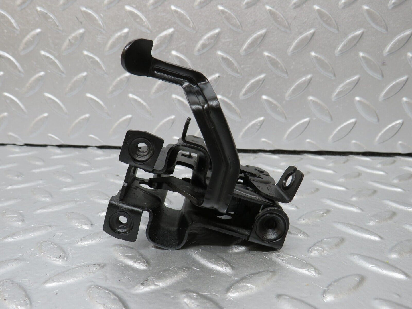 34591 Mercedes-Benz C126 380SEC Coupe Bonnet Lock Latch Left 1268800760