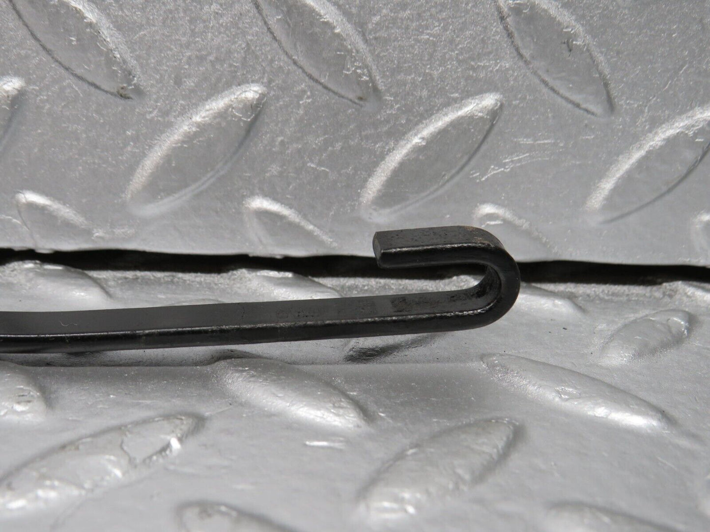 39587 Mercedes-Benz R129 320SL Coupe Windscreen Wiper Arm