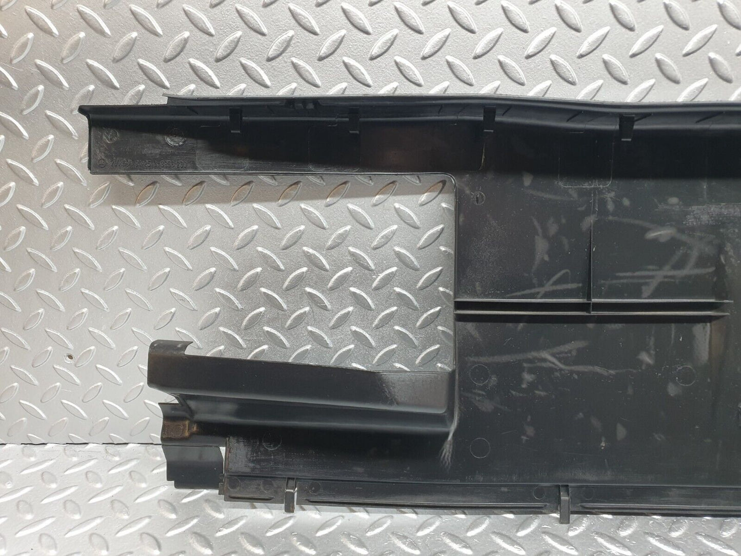 42656 Mercedes-Benz W201 190 Boot Rear Plastic Cover 2016940425