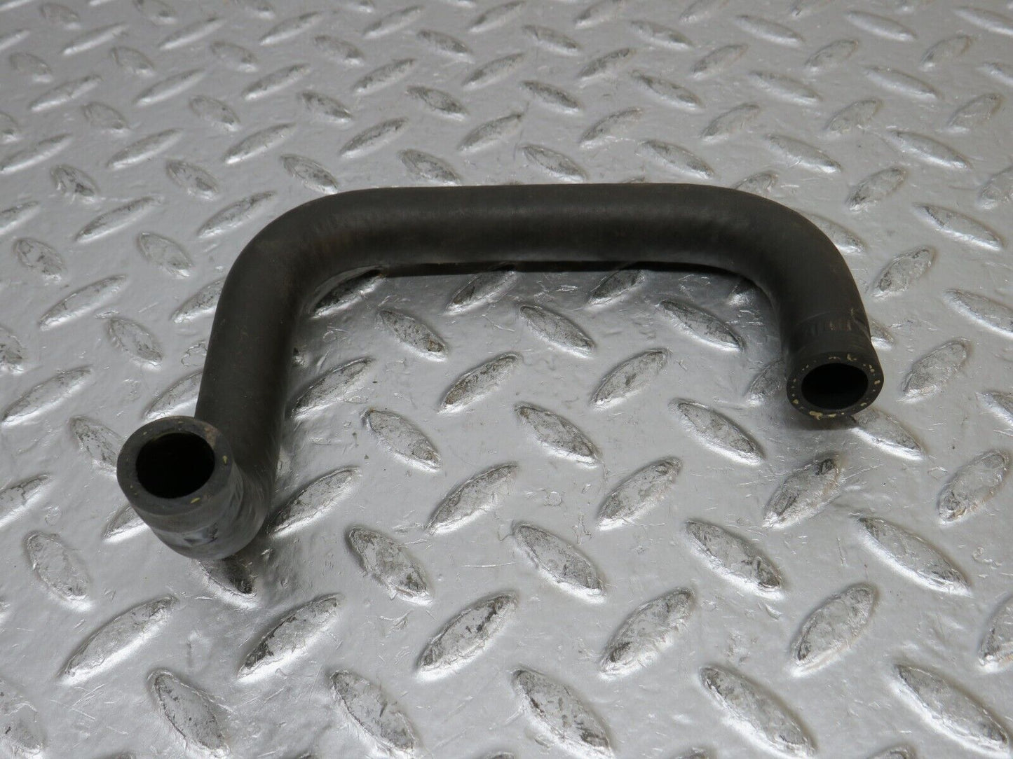 0417 Mercedes-Benz W123 230E Heater Valve Hose 1238320194