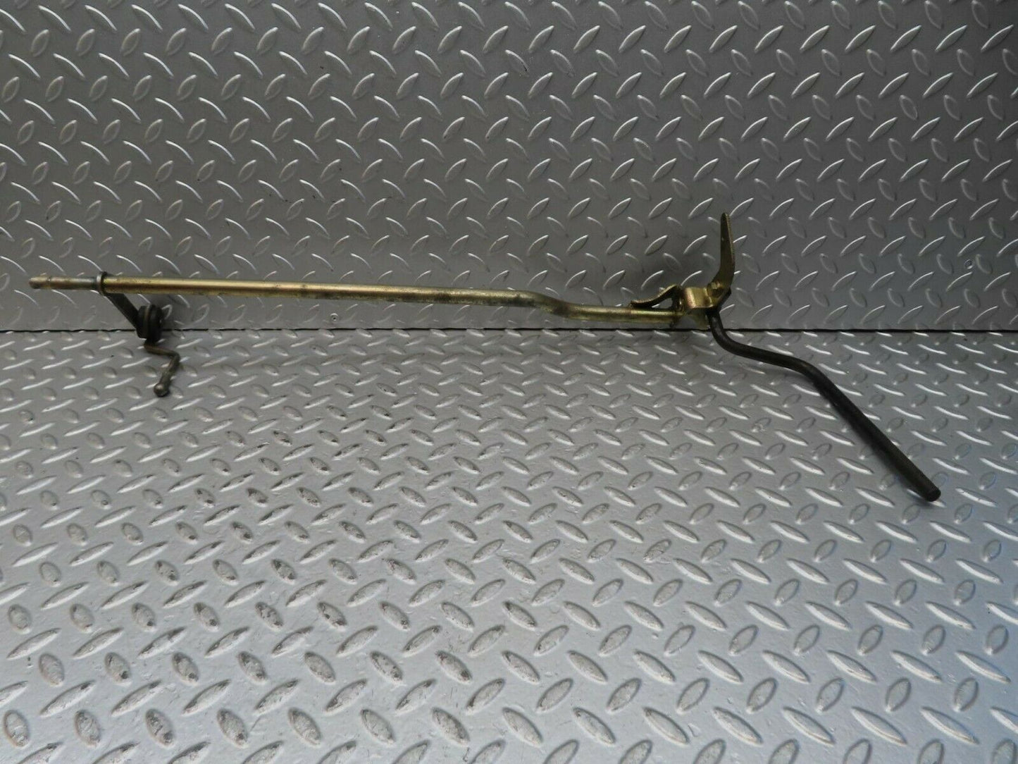 15749 Mercedes-Benz R107 450SL Accelerator Pedal Linkage