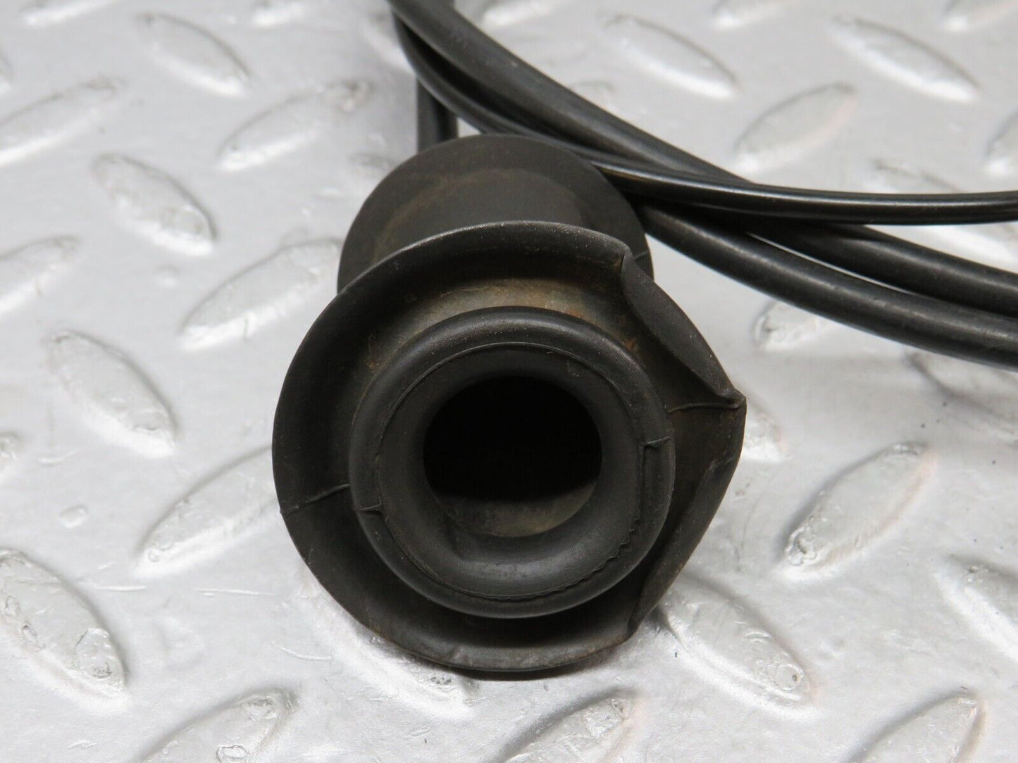 36299 Mercedes-Benz W126 420SE Bonnet Release Cable 1269970881