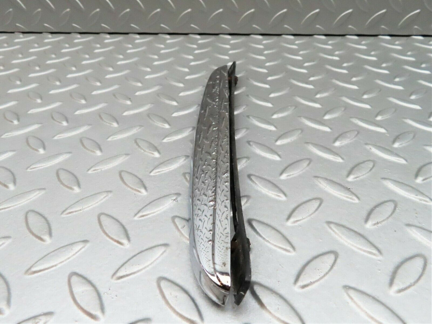 3413 Mercedes-Benz W108 280SE Boot Lid Trunk Lid Chrome Handle