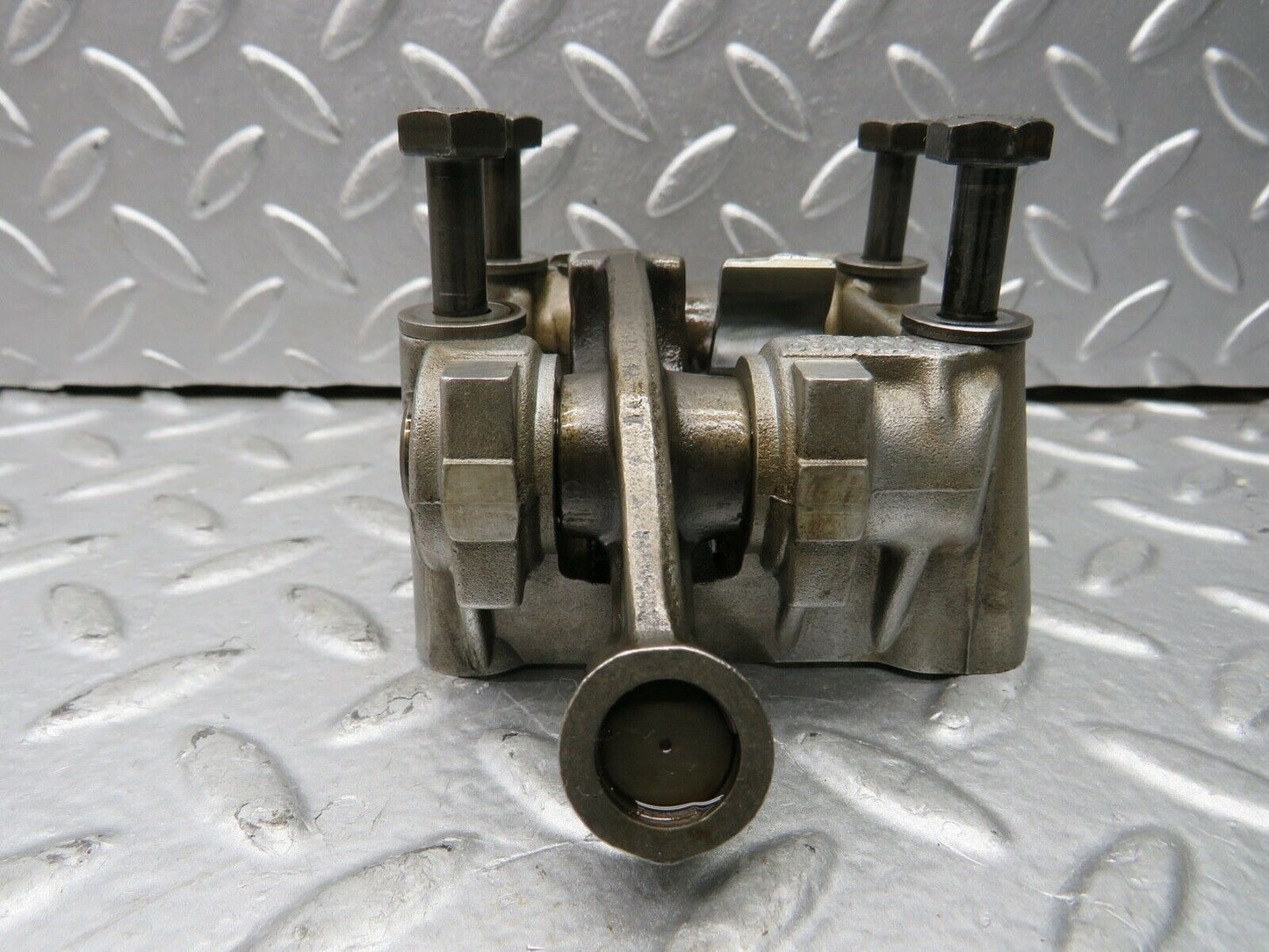 21742 Mercedes-Benz W126 300SE Rocker Arms Camshaft Bearing Block 1030510610