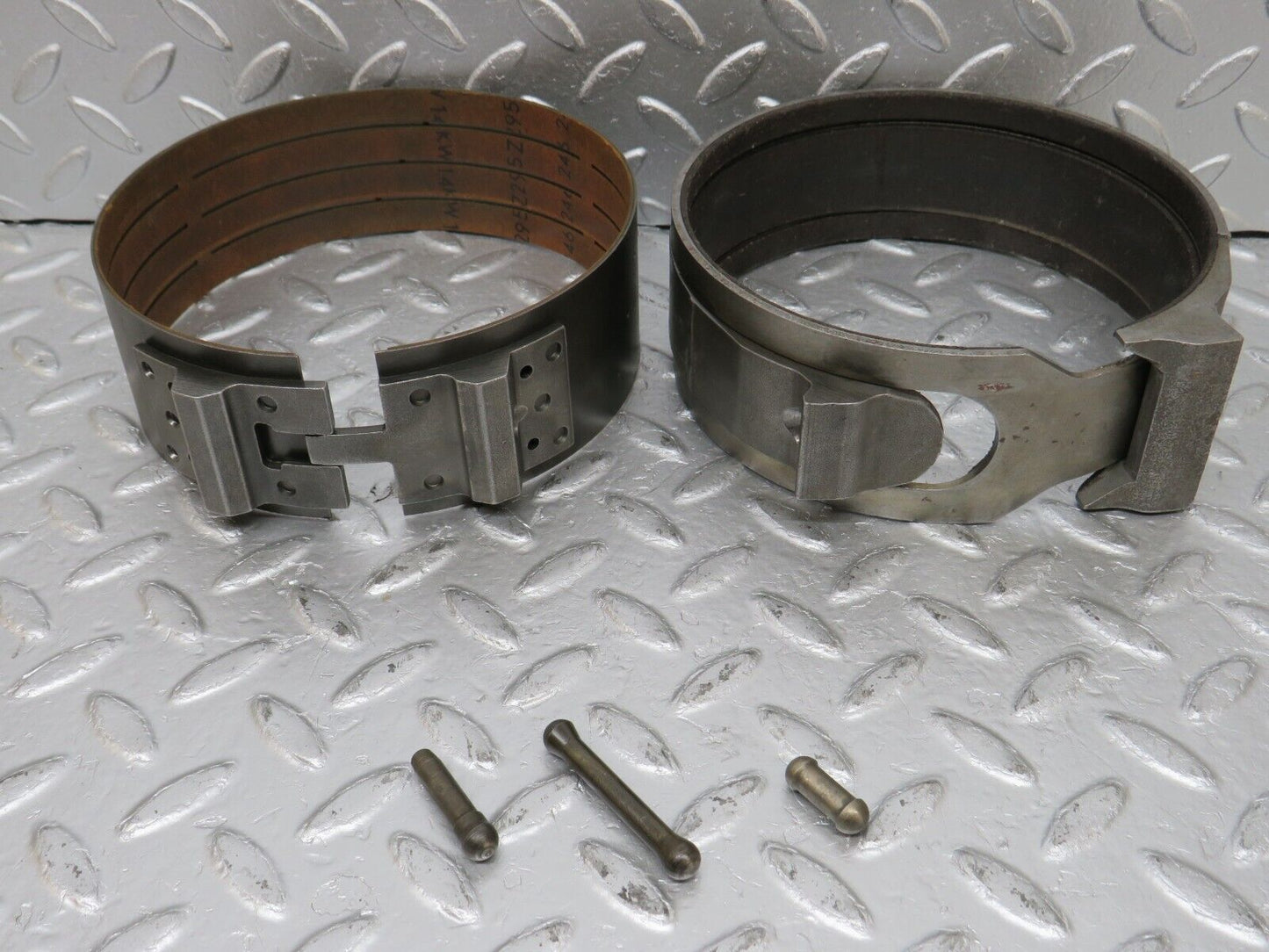 34577 Mercedes-Benz C126 380SEC Automatic Gearbox Brake Band 722.310