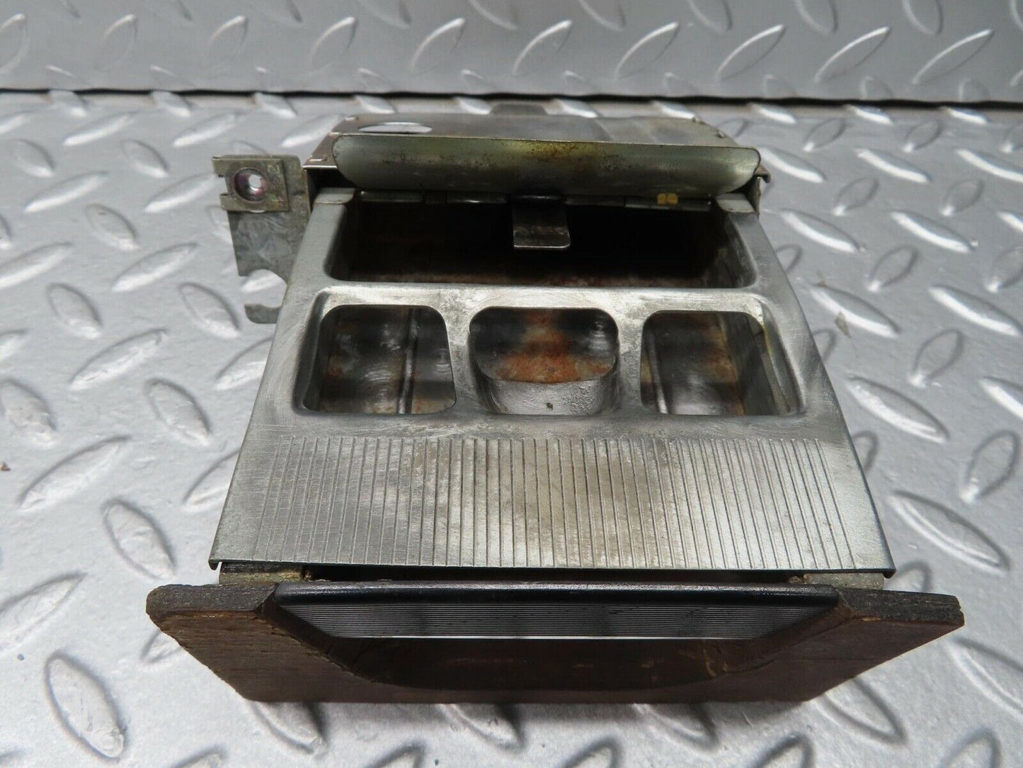 12371 Mercedes-Benz W108 280SE 3.5 Centre Console Ashtray Wood Finish