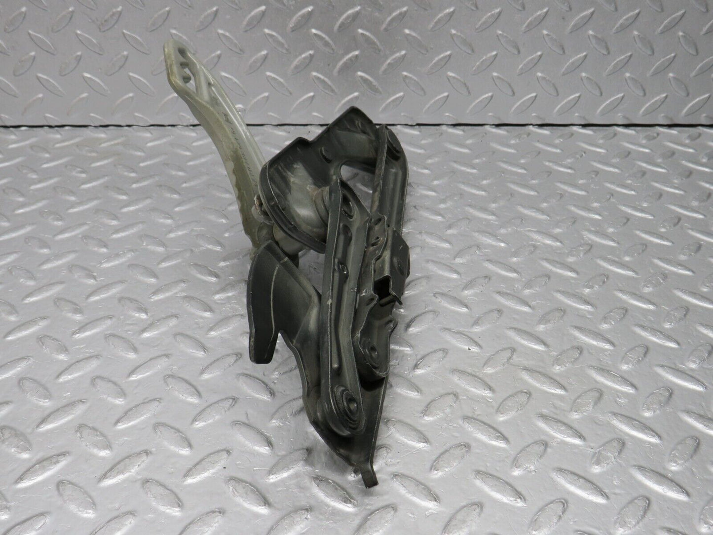 38040 Mercedes-Benz A124 320E Cabriolet Bonnet Hinge Right Side 1298870274