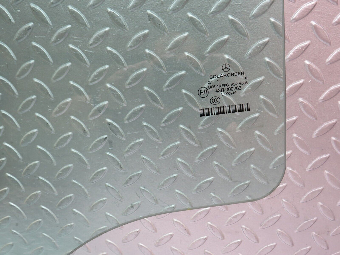 35165 Mercedes-Benz W221 Rear Left Door Window Glass