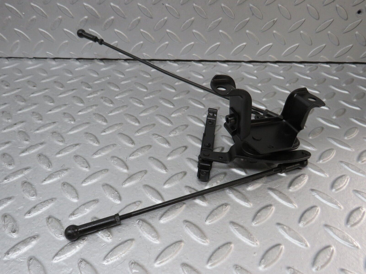 36361 Mercedes-Benz W126 420SE Accelerator Throttle Linkage