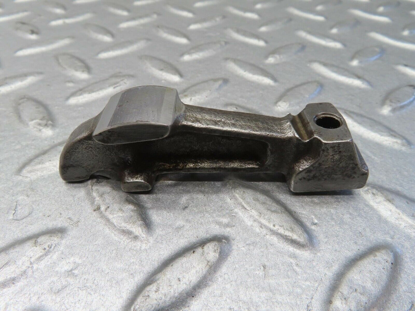 13374 Mercedes-Benz W111 230S Valve Rocker Arm With Retaining Spring