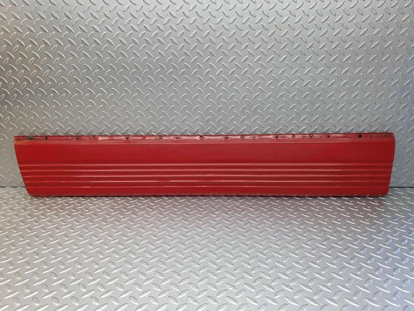 43789 Mercedes-Benz C126 380SEC Coupe Left Door Lower Moulding Trim 1266901140