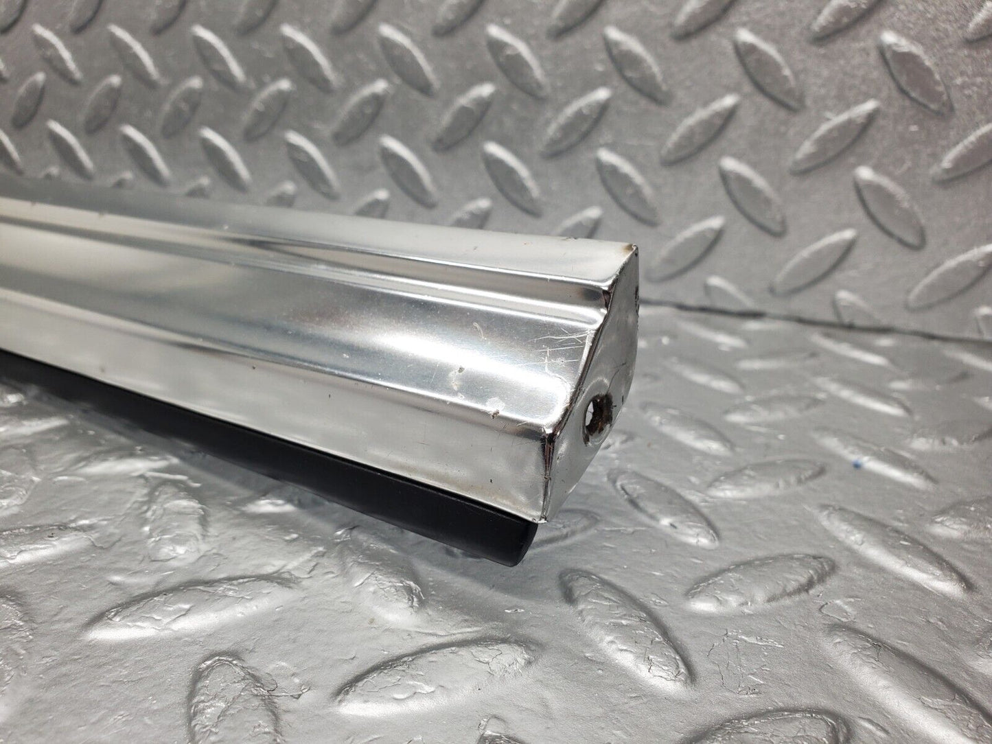 46505 Mercedes-Benz C123 280CE Coupe Rear Right Roof Chrome Moulding Trim