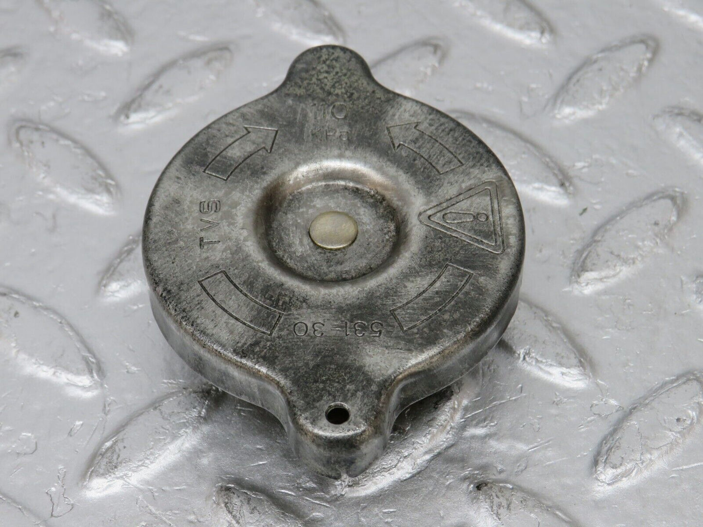 34317 Mercedes-Benz C126 380SEC Coupe Radiator Cap