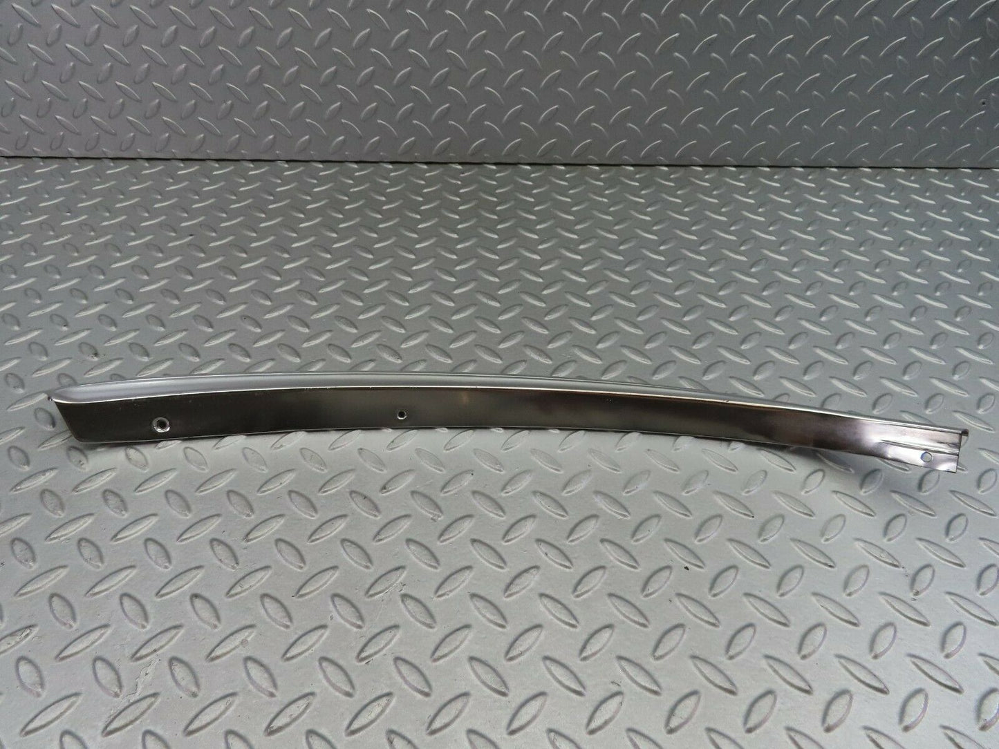7438 Mercedes-Benz W116 450SE Roof Chrome Moulding Right Side