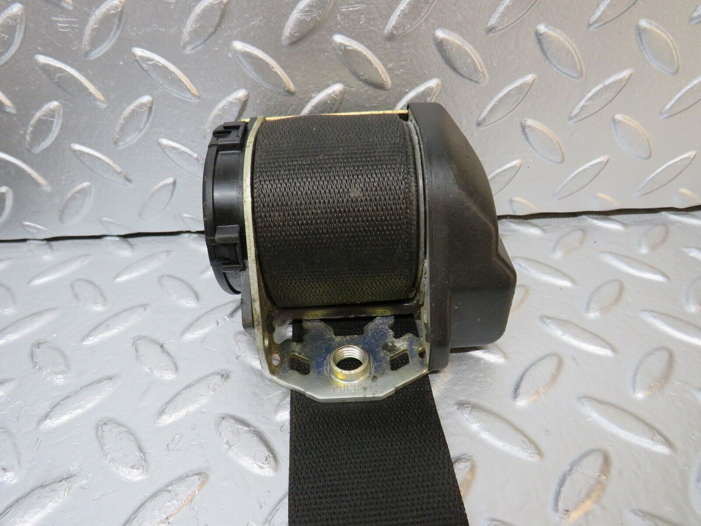 31539 Mercedes-Benz S124 220TE Third Row Seat Belt Set 1248602885 1248602785