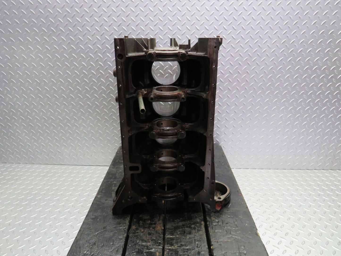 30936 Mercedes-Benz W201 190E Engine Block 1020110501 M102.961