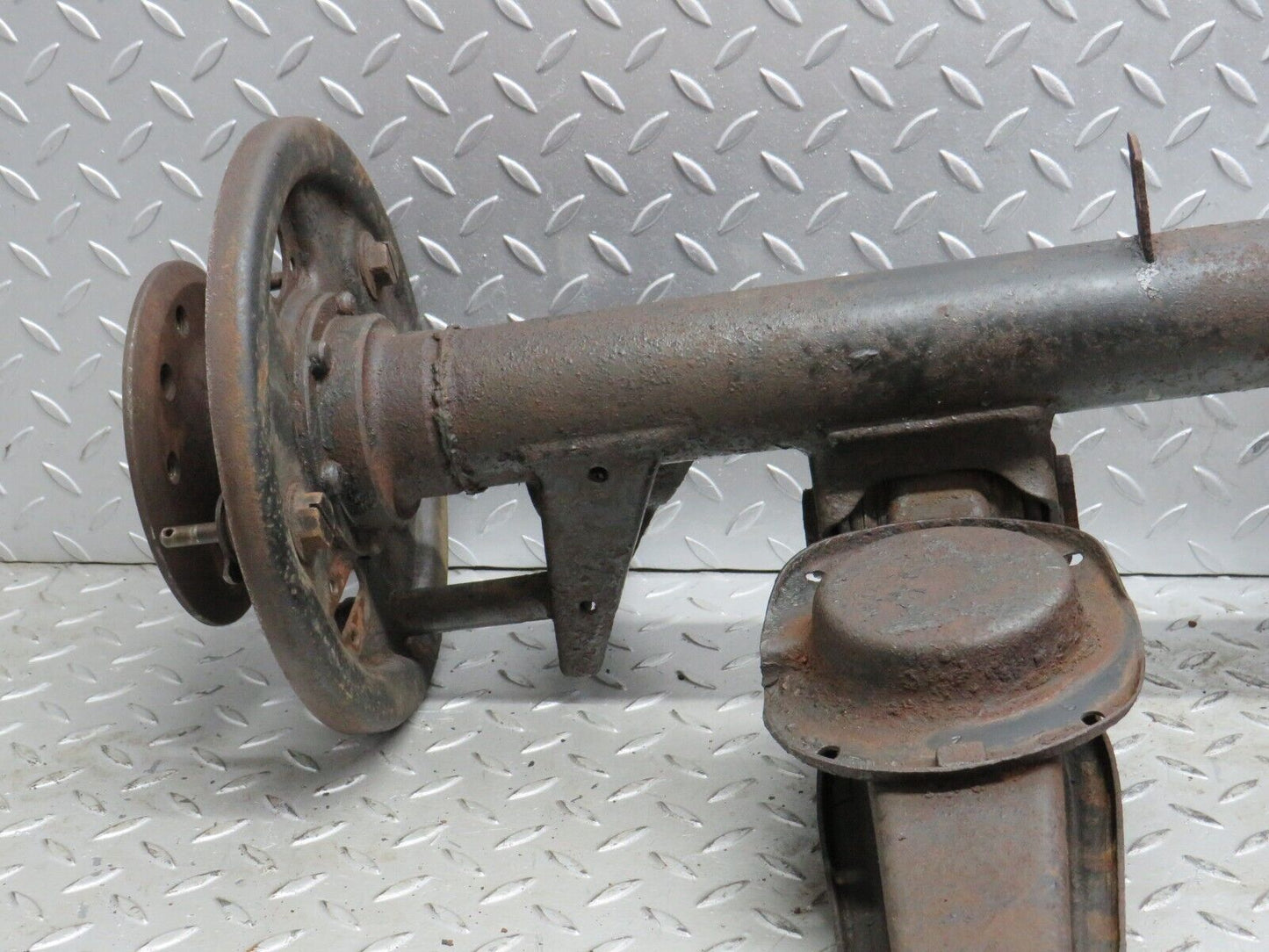 40535 Mercedes-Benz W110 230 Rear Axle With Differential Ratio 4.08 1103510701