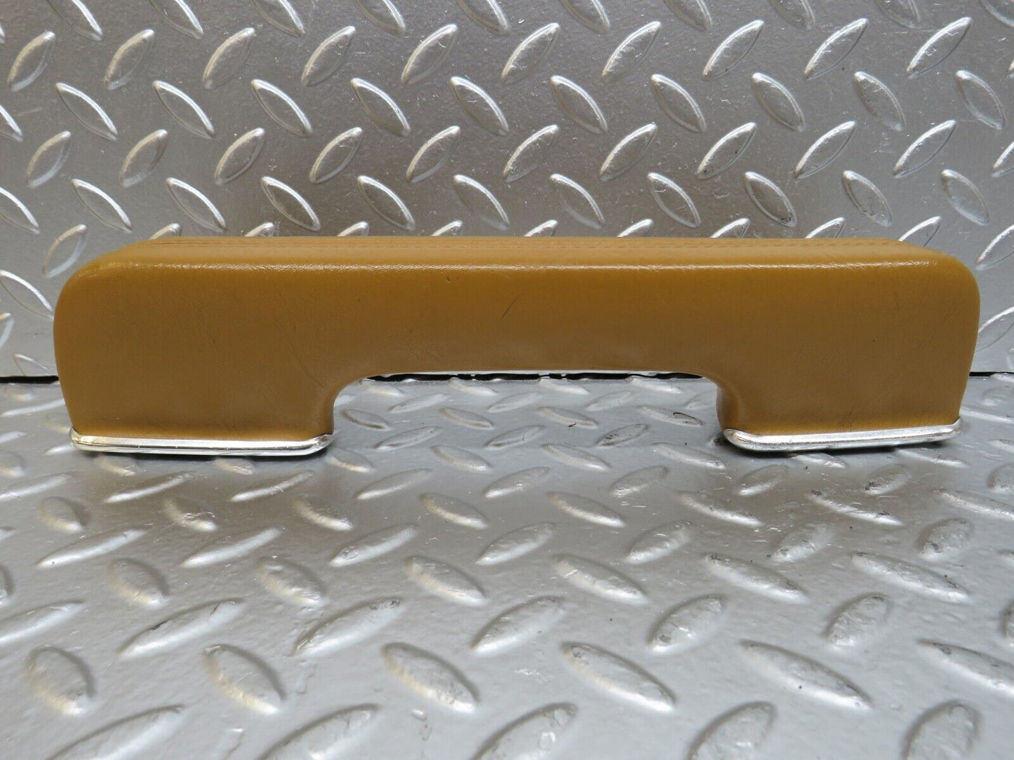 25436 Mercedes-Benz W123 200 Interior Door Handle Front Right Palomino