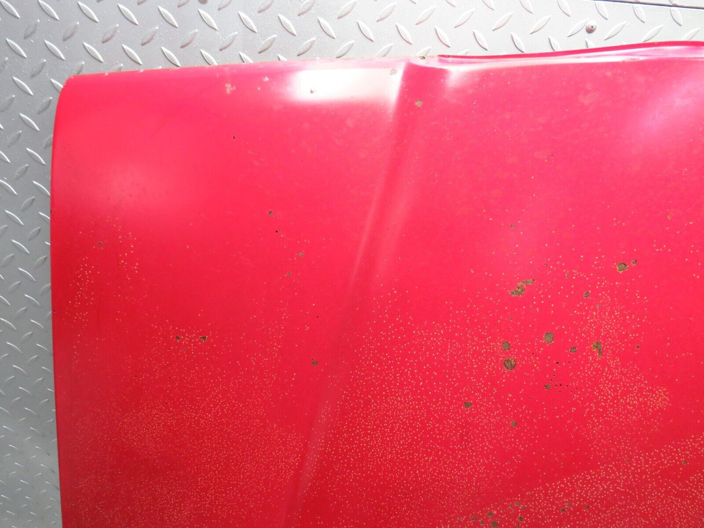 28005 Mercedes-Benz W123 280E Bonnet