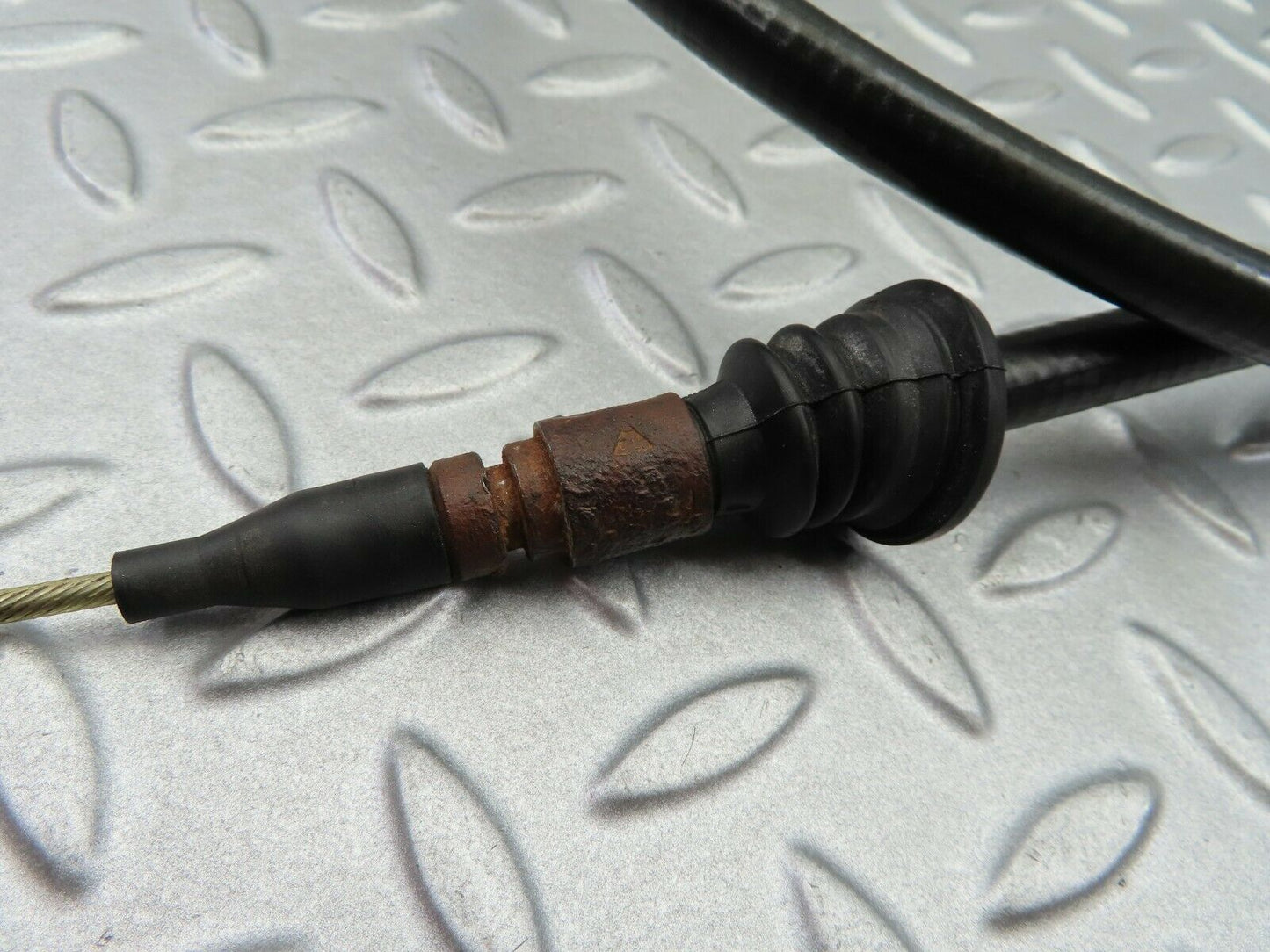 5922 Mercedes-Benz W123 200 Handbrake Cable