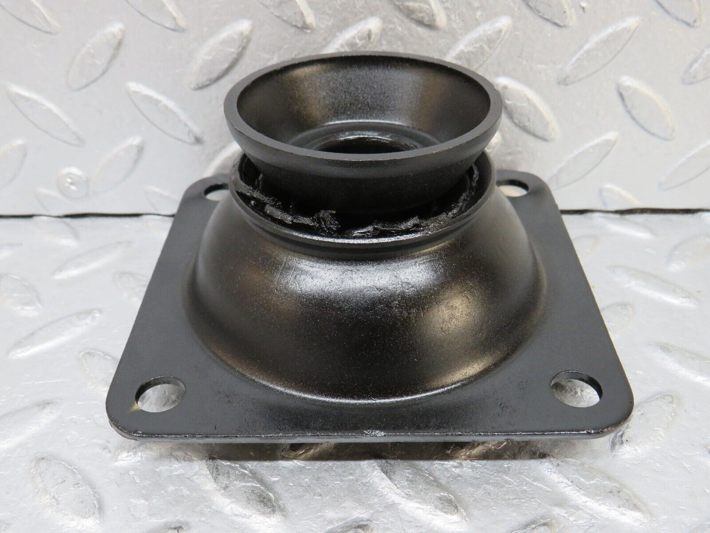 37553 Mercedes-Benz W109 300SEL Rear Axle Rubber Mount 1123500475