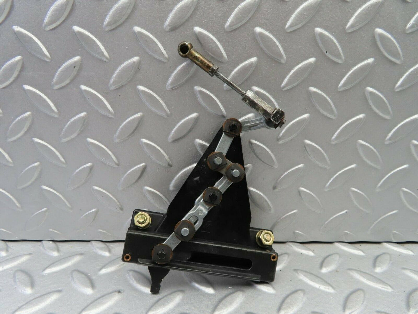 6949 Mercedes-Benz C107 350SLC Coupe Heater Control Lever Mechanism